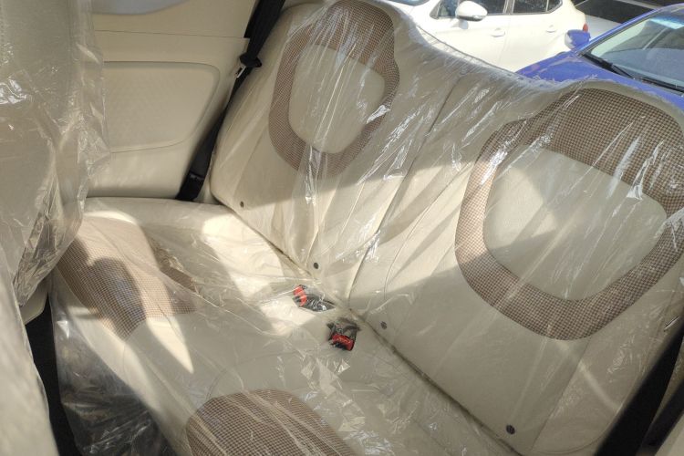 五菱汽车 宏光MINIEV 2024款 第三代 215km 青春版中控内饰21