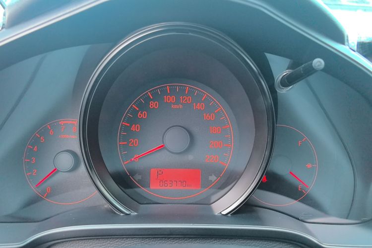 本田 飞度 2018款 1.5L CVT舒适天窗版中控内饰14