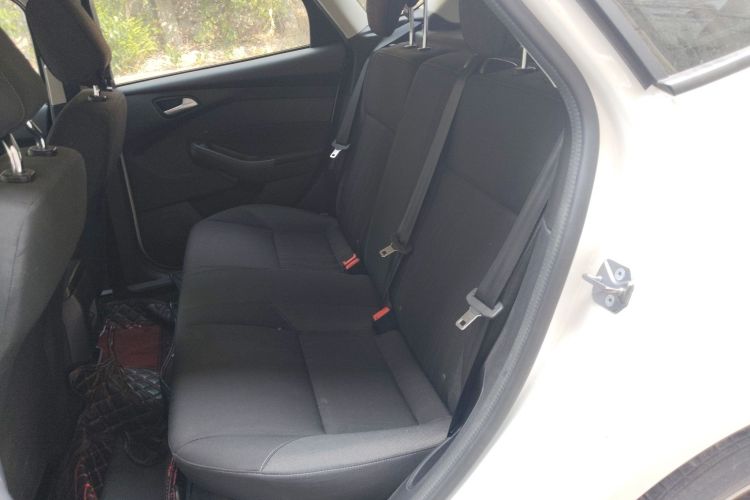 福特 福克斯 2018款 两厢经典 1.6L 自动舒适型智行版中控内饰21