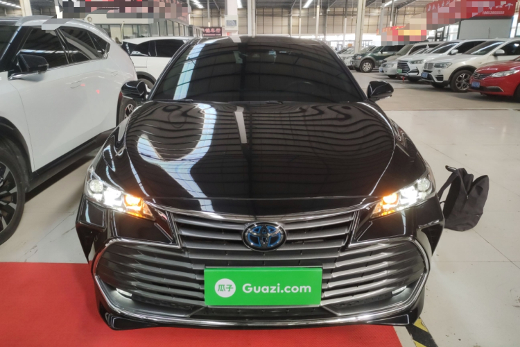 丰田 亚洲龙 2019款 双擎 2.5L 豪华版 国VI车身外观2