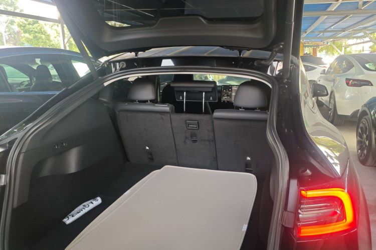 特斯拉 Model Y 2022款 改款 后轮驱动版机舱底盘23