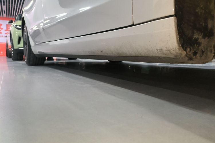 特斯拉 Model 3 2022款 后轮驱动版局部细节9001