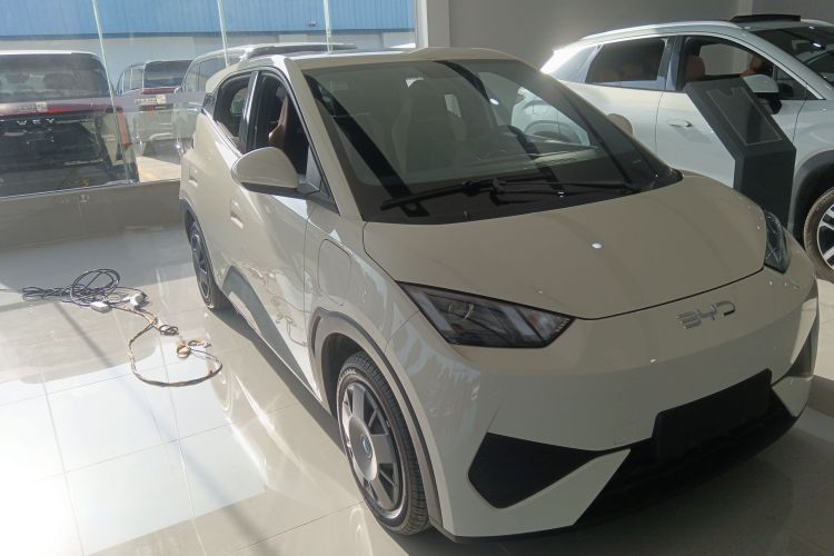 比亚迪 海鸥 2025款 305km 活力版车身外观3