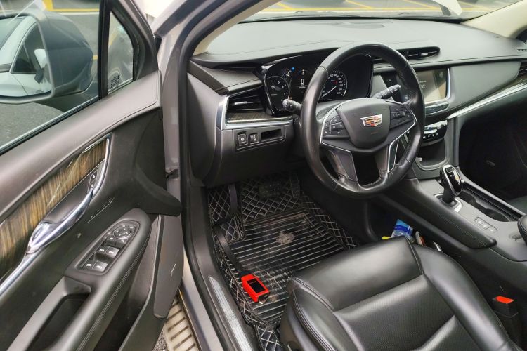 凯迪拉克XT5 2018款 28T 四驱豪华型中控内饰7003