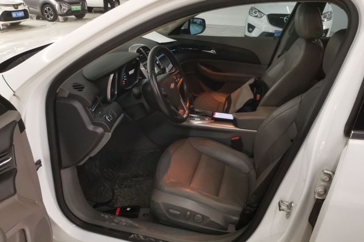 雪佛兰 迈锐宝 2014款 2.0L 自动豪华版中控内饰19