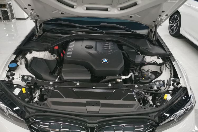 宝马3系 2023款 325Li M运动曜夜套装局部细节24