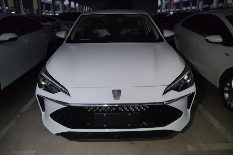 荣威i5 2023款 1.5L CVT豪华版车身外观6001