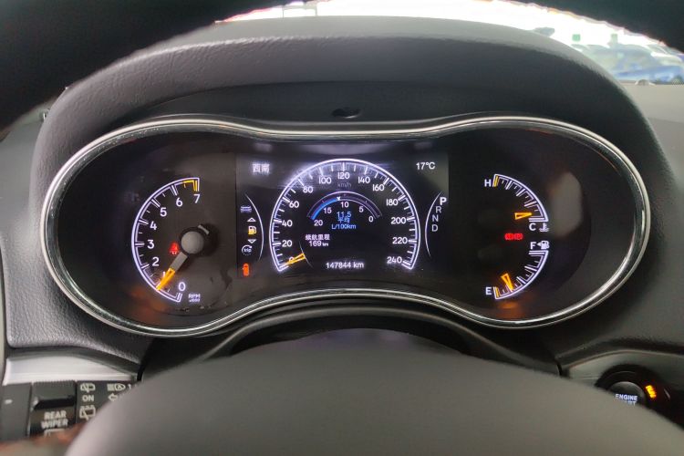 Jeep 大切诺基(进口) 2020款 3.0L 精英导航版中控内饰15