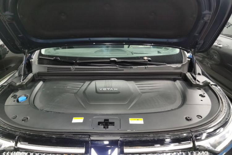 岚图汽车 岚图梦想家 2025款 PHEV 四驱旗舰鲲鹏版局部细节24