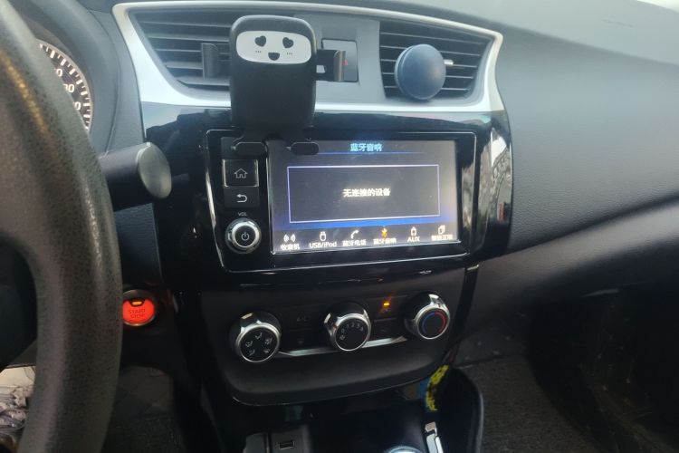 日产 轩逸 2016款 1.6XL  CVT尊享版中控内饰16