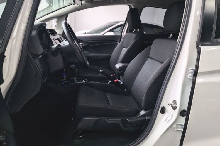 本田 飞度 2018款 1.5L CVT舒适版中控内饰19