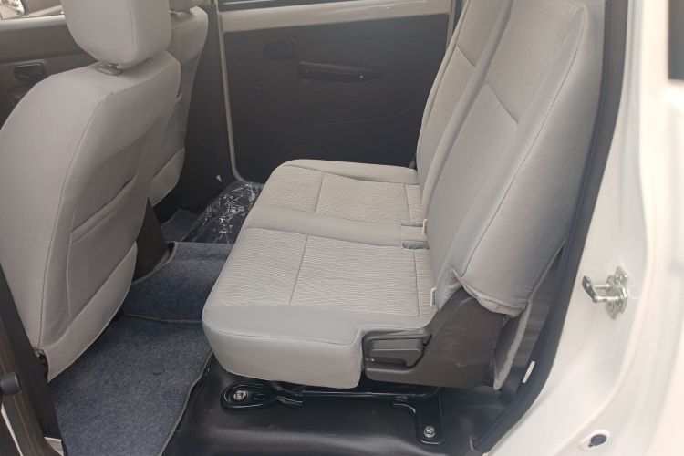 五菱汽车 五菱宏光 2020款 1.2L S基本型国VI LSI中控内饰21