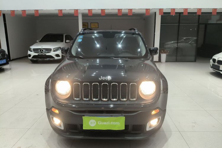 Jeep 自由侠 2017款 180T 自动高能版车身外观2