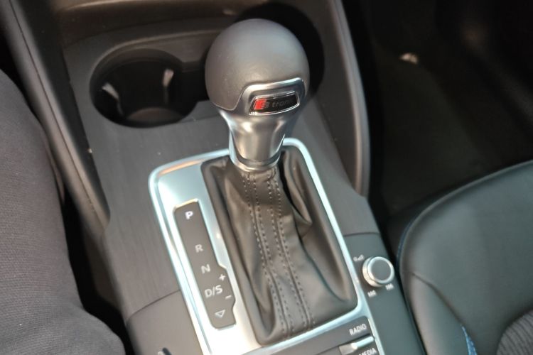 奥迪A3 2020款 Sportback 35 TFSI 时尚型 国VI中控内饰18