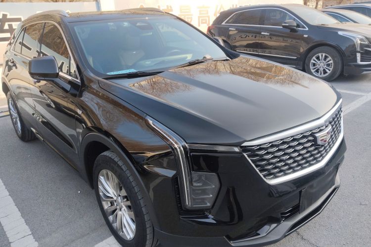 凯迪拉克XT4 2024款 28T 两驱豪华型车身外观3