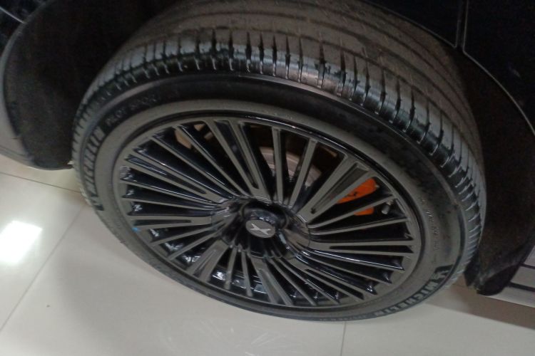 小鹏G9 2025款 625 长续航 Max车身外观6008