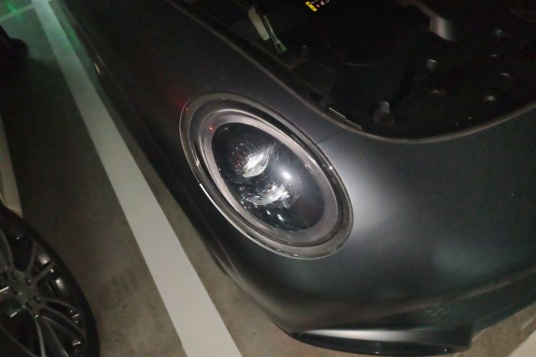 欧拉闪电猫 2024款 暗夜版 555km 尊贵版车身外观6006