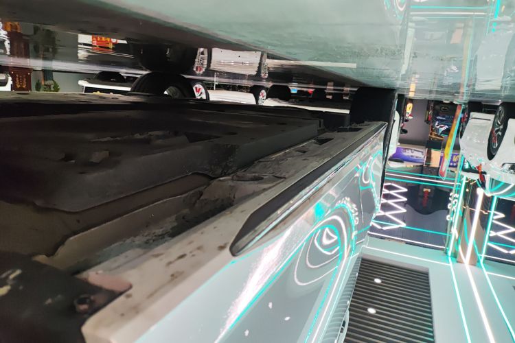 丰田 凯美瑞 2024款 双擎 2.0HXS 运动Plus版局部细节9001