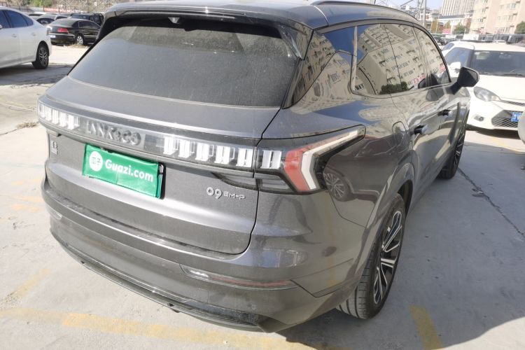 领克09 EM-P 2023款 2.0TD EM-P 远航版PM 七座车身外观6005