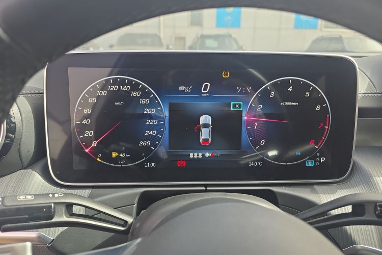 奔驰C级 2024款 改款 C 200 L 运动版中控内饰14