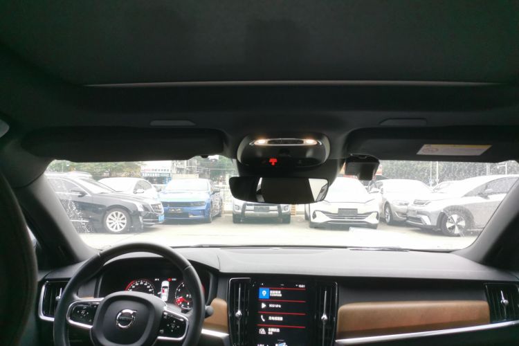 沃尔沃S90 2021款 B5 智逸豪华版中控内饰22