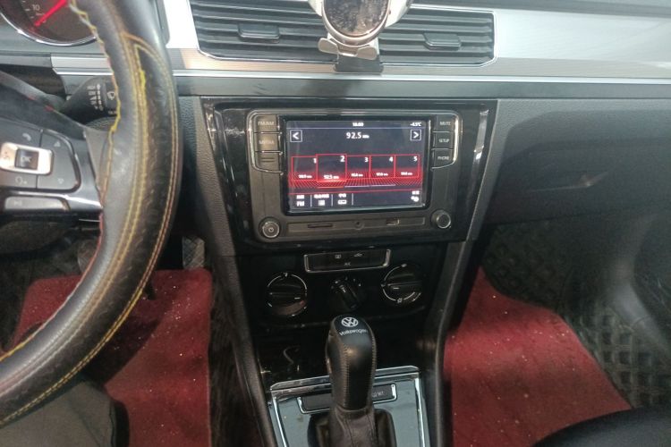 大众 2019款 宝来·传奇 1.5L 自动时尚型 国V中控内饰16