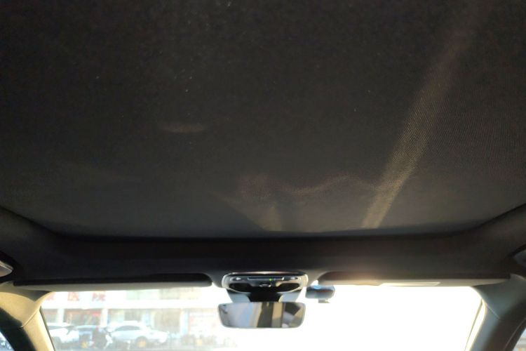 领克03 2022款 2.0TD DCT劲Pro中控内饰22