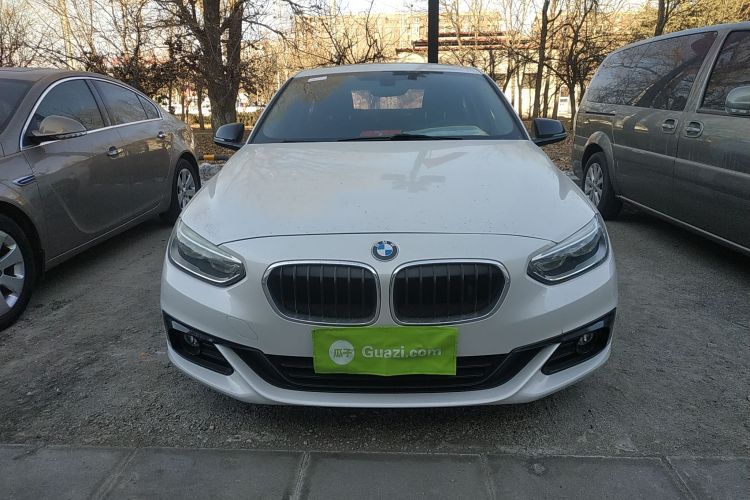 宝马1系 2018款 118i 运动型车身外观6001