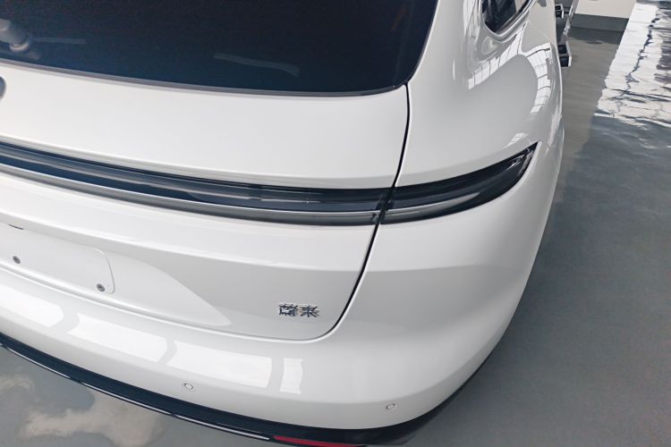 蔚来ET5T 2025款 75kWh Touring车身外观9