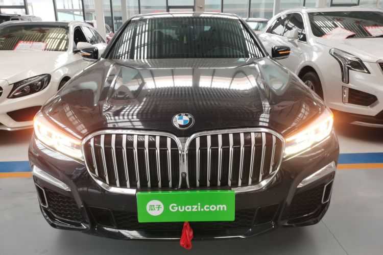 宝马7系 2019款 改款 730Li M运动套装车身外观2