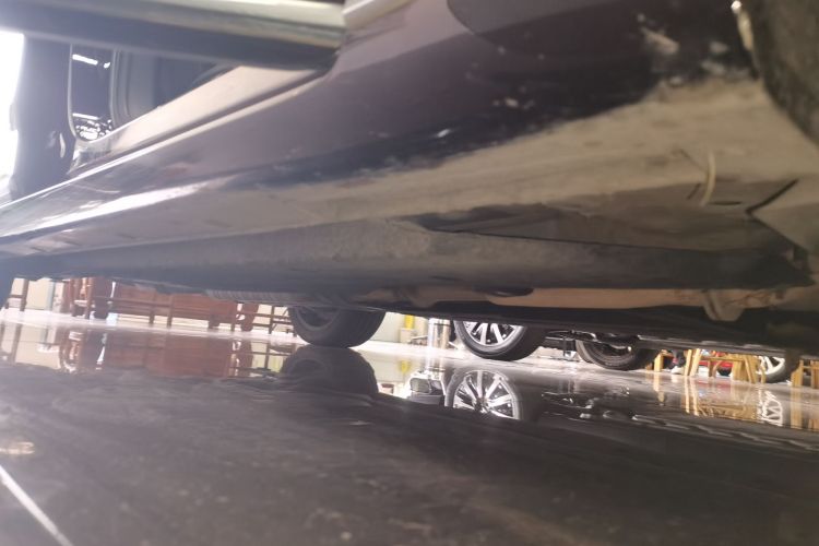 红旗H9 2022款 2.0T 智联旗享版局部细节9001