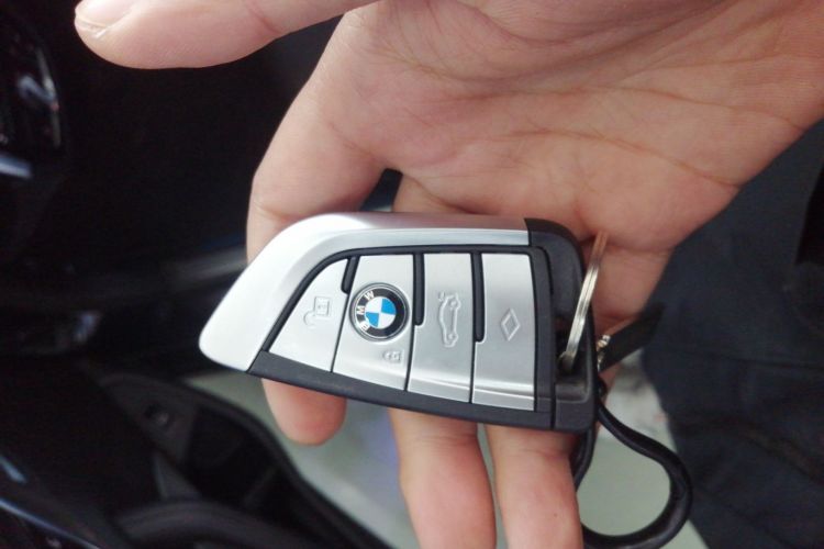 宝马5系(进口) 2022款 改款 525i M运动套装中控内饰7001