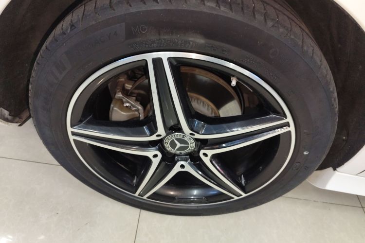 奔驰E级(进口) 2020款 改款 E 260 运动版车身外观6003