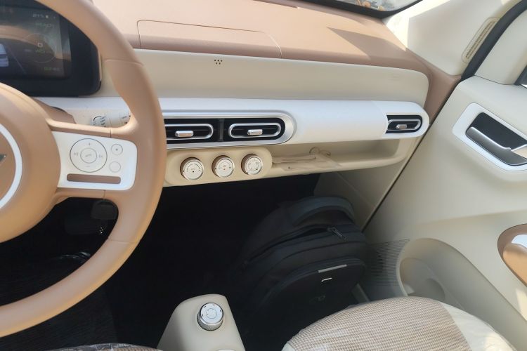 五菱汽车 宏光MINIEV 2024款 第三代 215km 青春版中控内饰16