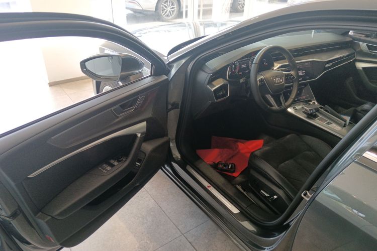 奥迪A6L 2024款 45 TFSI 臻选动感型中控内饰20