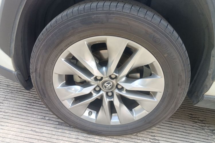 丰田 威兰达 2021款 双擎 2.5L E-CVT四驱豪华版车身外观6007