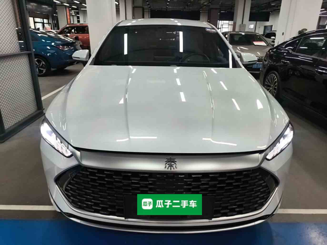 比亚迪 秦PLUS 2024款 荣耀版 DM-i 55KM领先型(1)