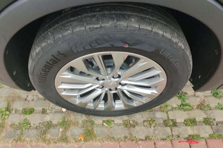 凯迪拉克XT4 2024款 28T 两驱豪华型车身外观6007