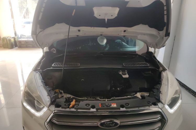 福特 翼虎 2017款 EcoBoost 180 两驱精翼型机舱底盘24