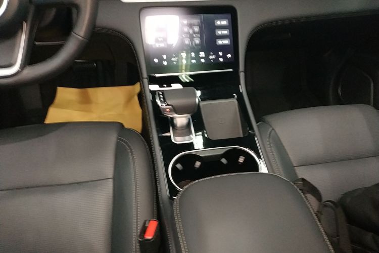 理想汽车 理想ONE 2021款 增程6座版中控内饰18