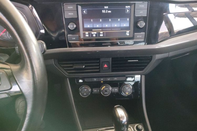 大众 宝来 2019款 改款 1.5L 自动精英型 国V中控内饰16