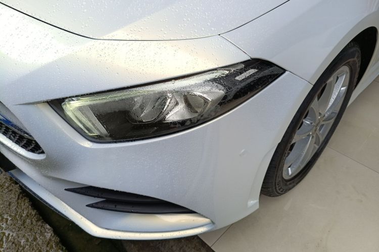 奔驰A级 2019款 A 200 L 运动轿车局部细节36