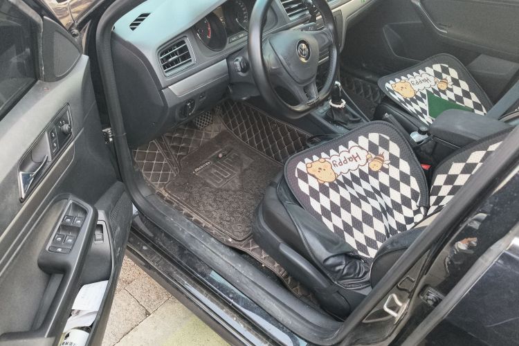 大众 2019款 朗逸启航 1.5L 自动风尚版 国VI中控内饰20