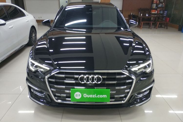 奥迪A6L 2023款 55 TFSI quattro 尊享动感型车身外观2