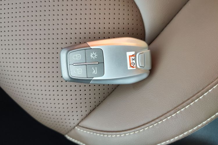 五菱汽车 五菱缤果 2023款 203km 舒享款中控内饰7001