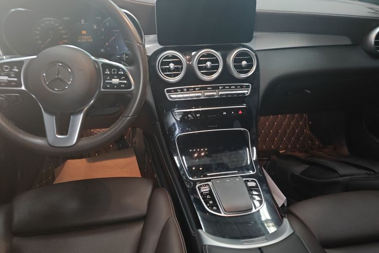奔驰GLC 2020款 改款 GLC 260 L 4MATIC 动感型局部细节16