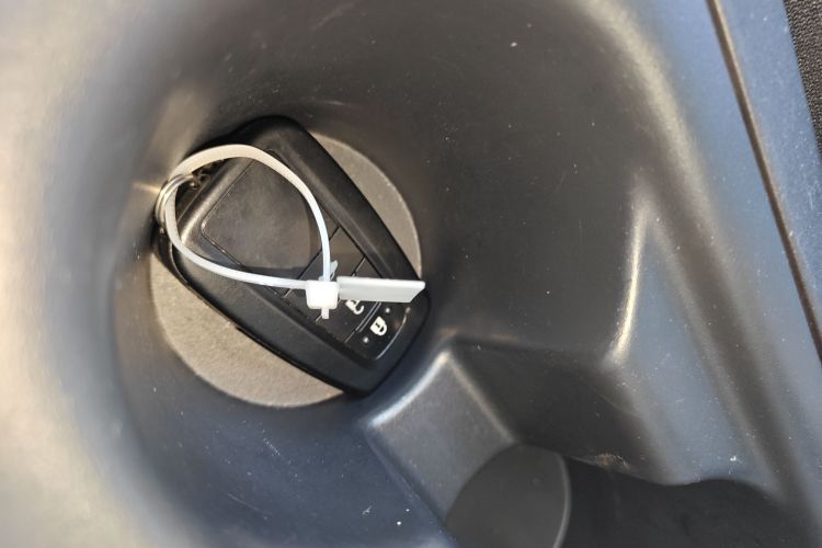 丰田 卡罗拉 2021款 1.2T S-CVT 精英版中控内饰7001