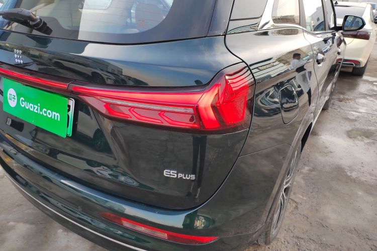 蓝电E5 PLUS 2025款 165km 长续航版PLUS 7座车身外观9