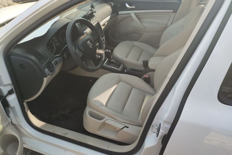 斯柯达 明锐 2015款 经典款 1.6L 自动逸杰版中控内饰19