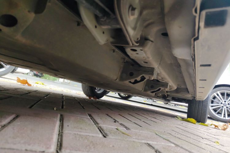 哪吒汽车 哪吒V 2022款 潮 400 Lite局部细节9002